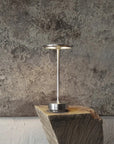 Elegant table lamp