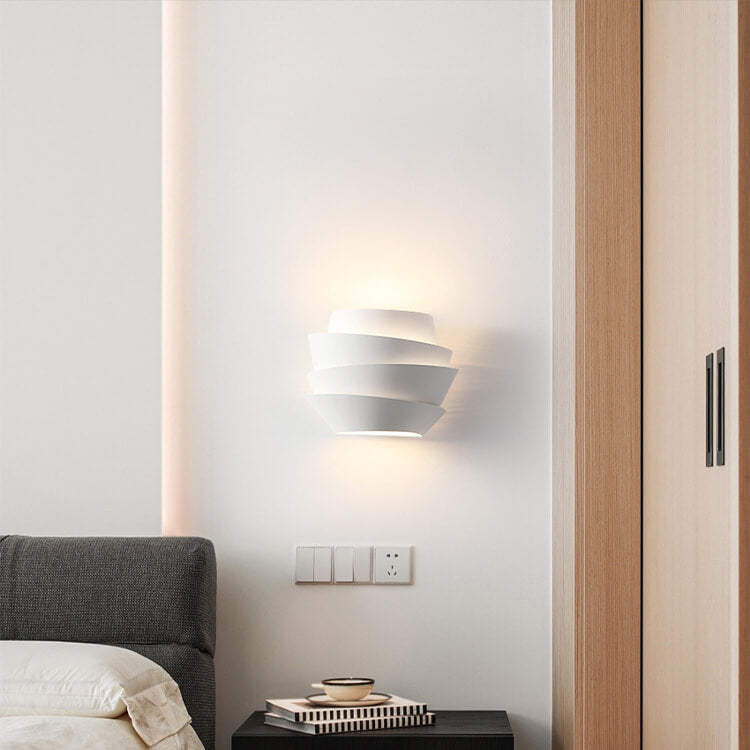 Wall lamp with double light points made of iron