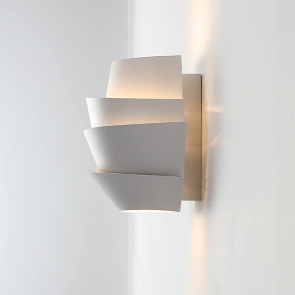 Wall lamp with double light points made of iron