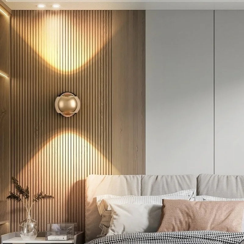 180° rotatable wall lamp