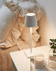 Luxury wireless table lamp