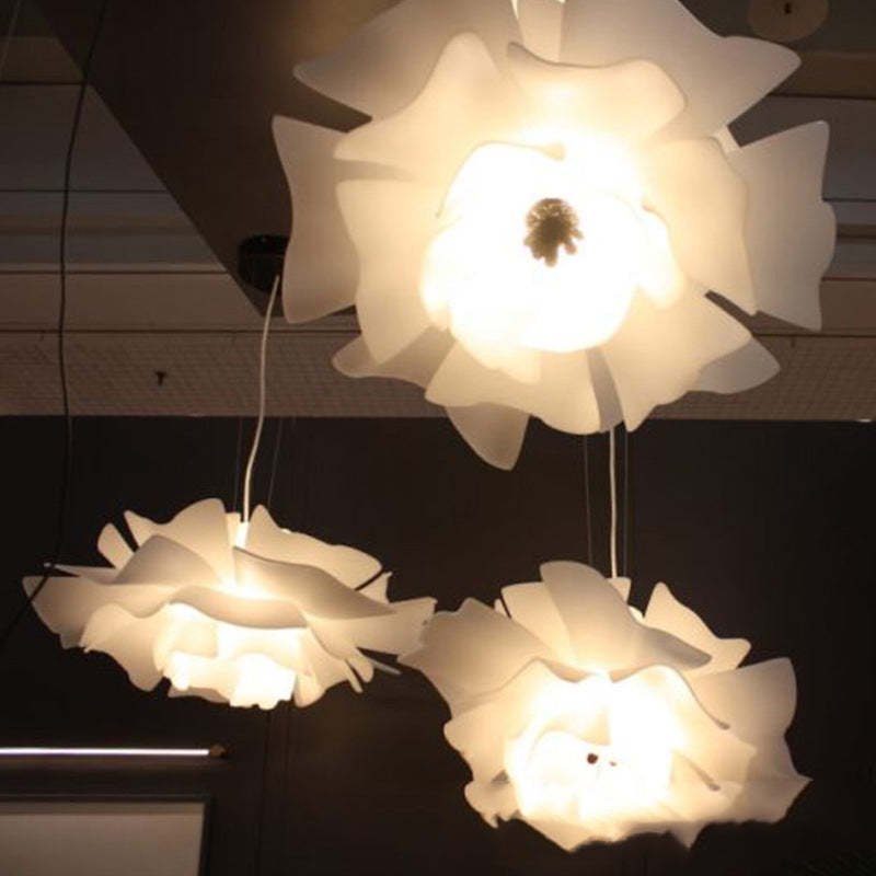 Modern Design Pendant Light Flower White Metal