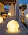 Garden lamp in the shape of a moon