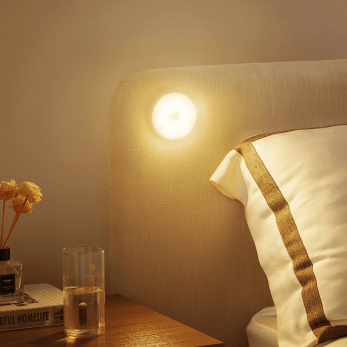 Motion sensor lamp