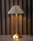 Modern and wireless table lamp