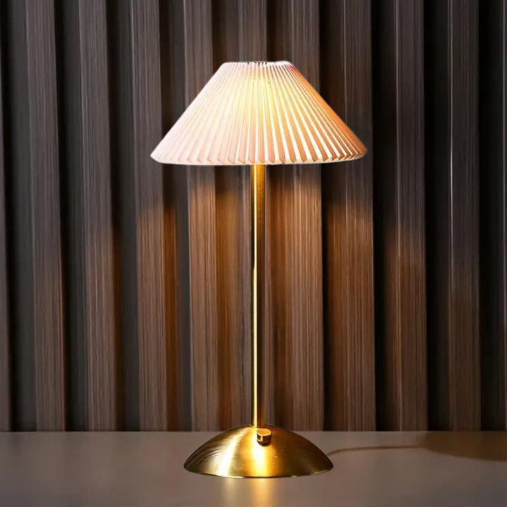 Modern and wireless table lamp