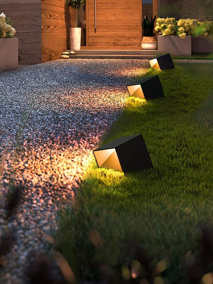 Cube Garden Solar-Powered Outdoor Lamp