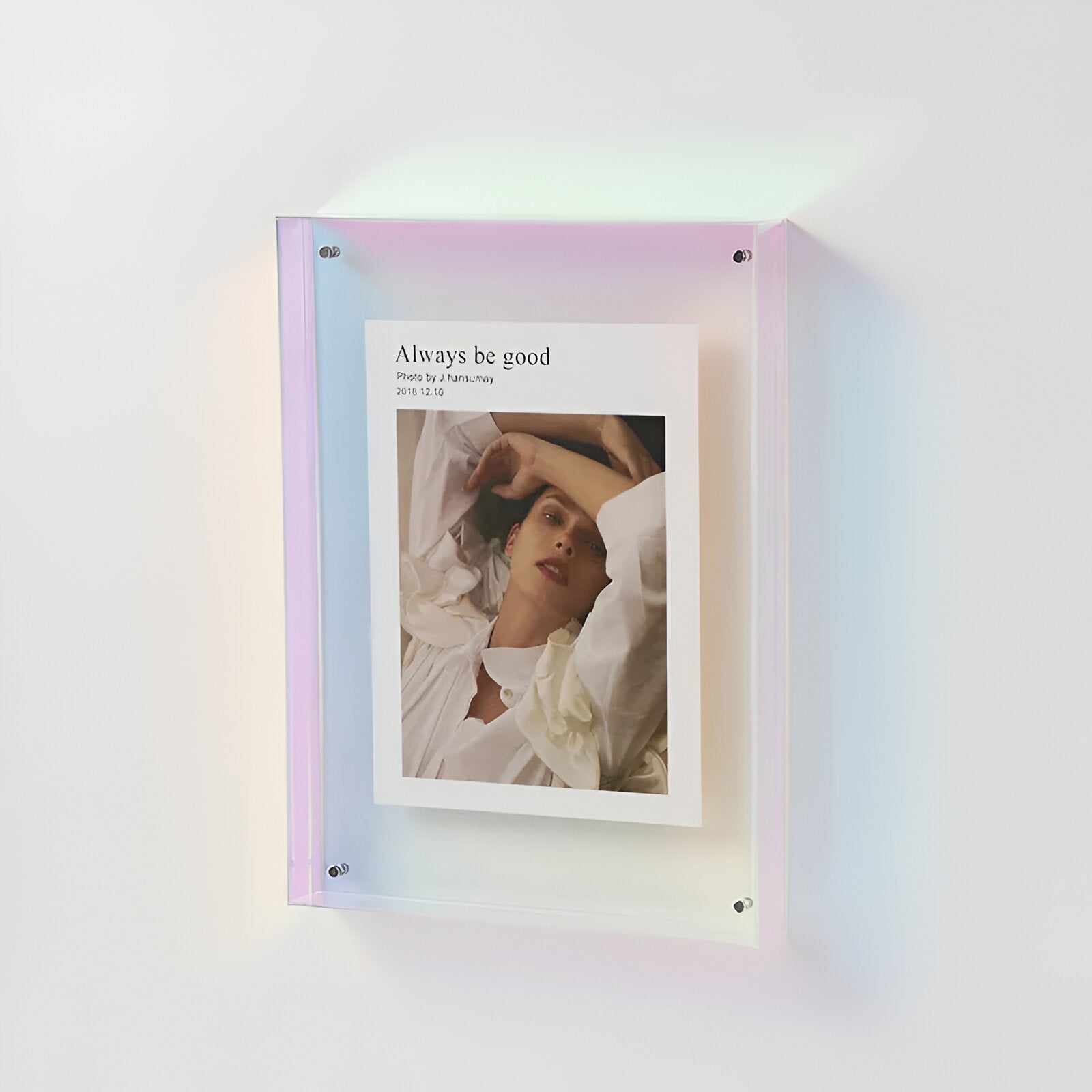 Freestanding Transparent Acrylic Photo Frame – Minimalist Design for Home and Office Décor 12