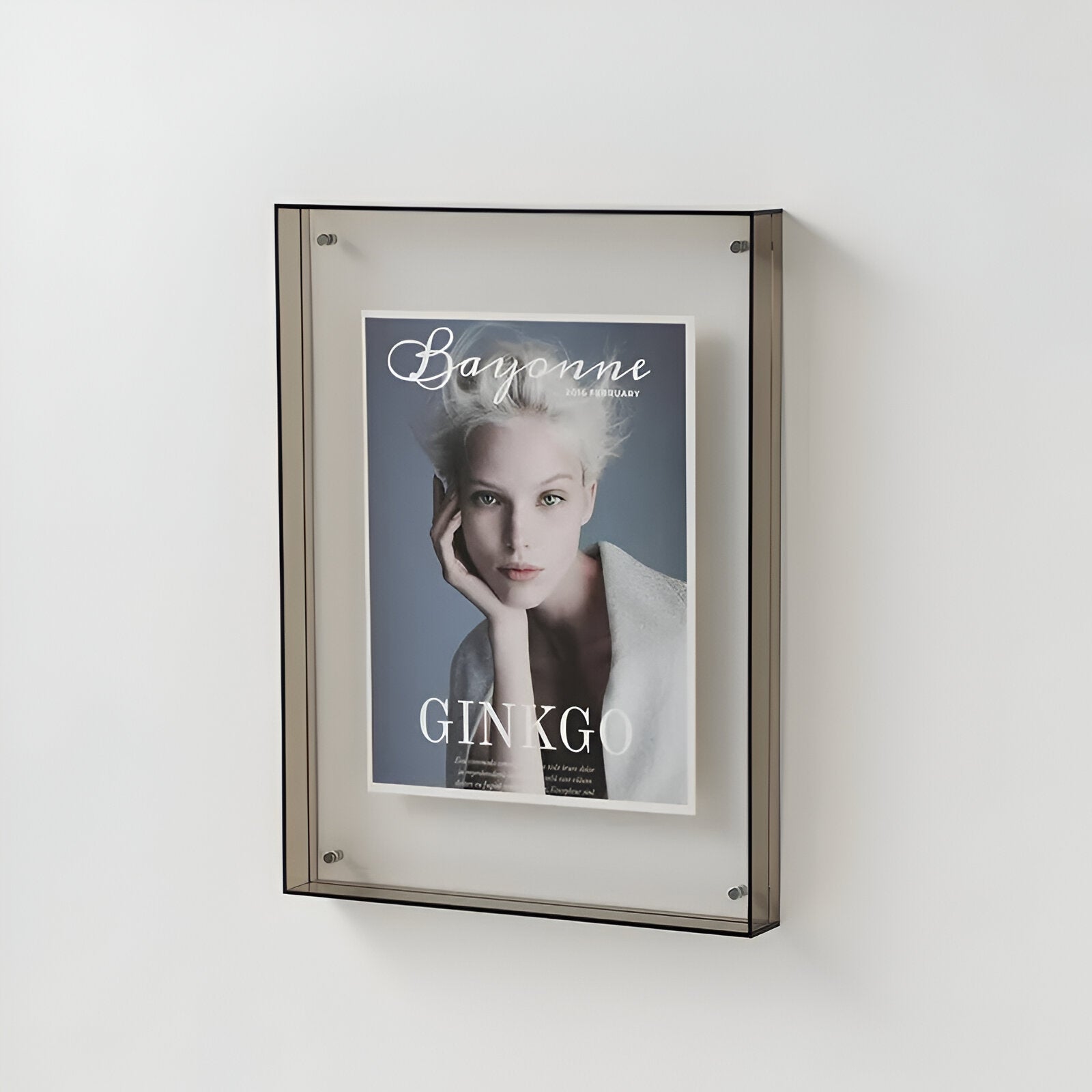 Freestanding Transparent Acrylic Photo Frame – Minimalist Design for Home and Office Décor 8