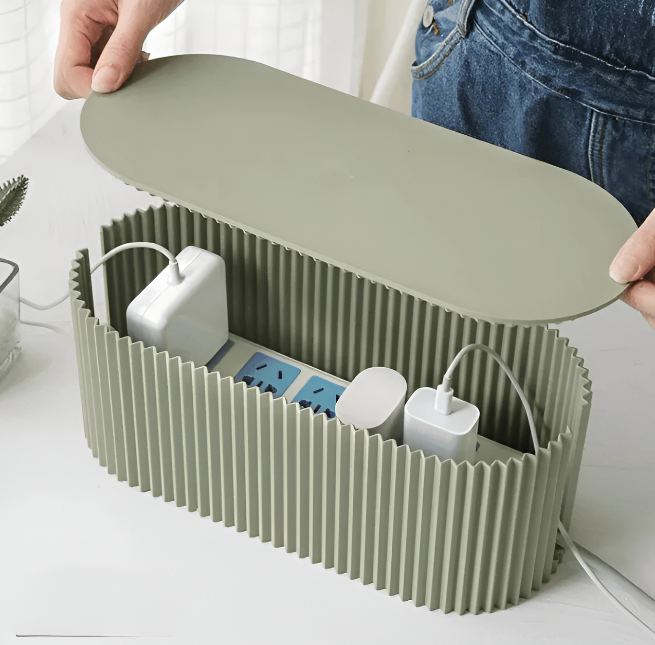 Minimalist Cable Box in Soft Colors – Stylish Macaron Design for Desk and Home Organization 0