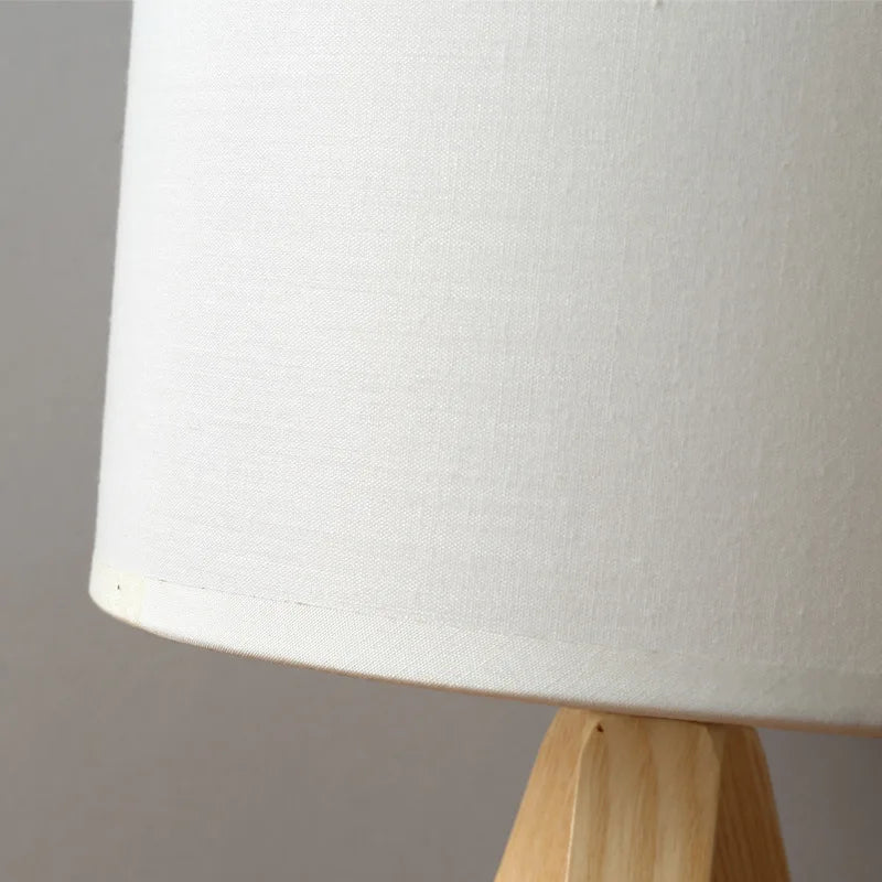 Modern wooden table lamp