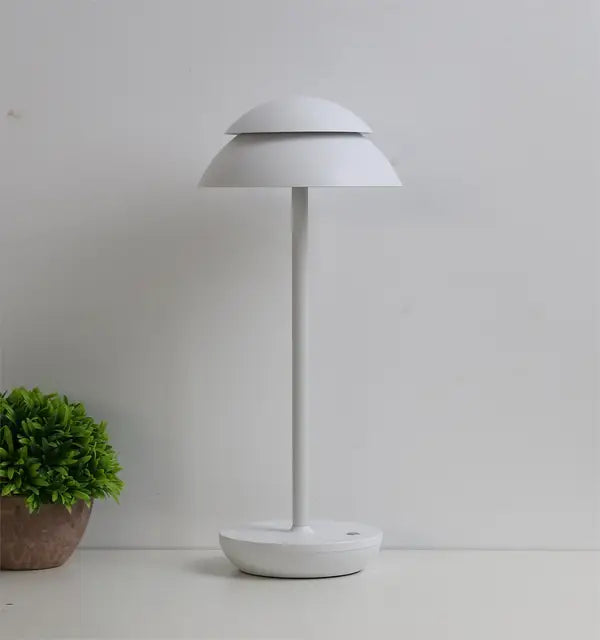 Rechargeable table lamp