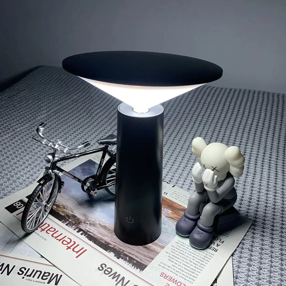 Wireless Modern table lamp