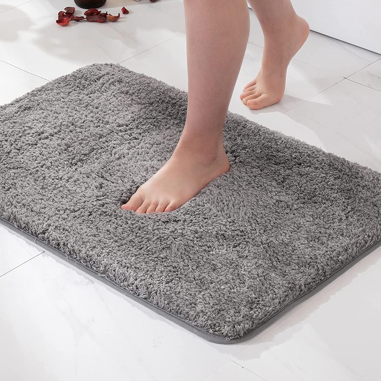 Ultra-Soft Microfiber Bath Mat 50 x 80 cm with Non-Slip Backing - Quick Drying Bathroom Mats for Safety and Comfort 2