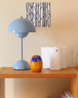 LED table lamp for an attractive interior