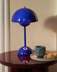 LED table lamp for an attractive interior