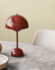 LED table lamp for an attractive interior